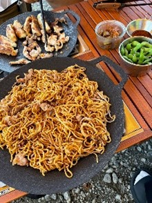 昼食の焼きそば